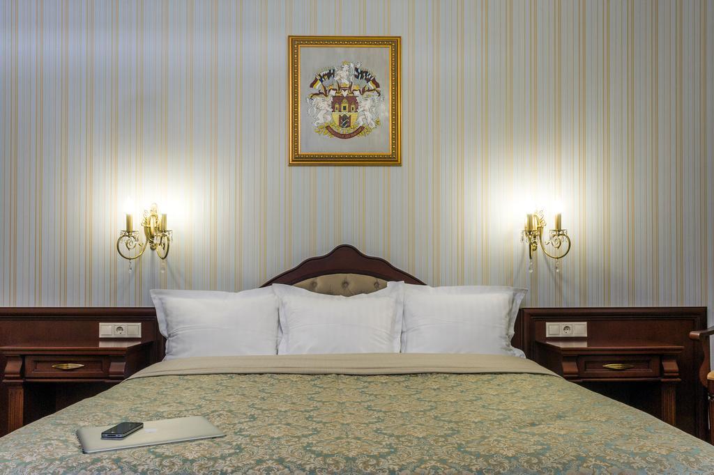 Villa Stanislavskyi Hotel Лвив Екстериор снимка