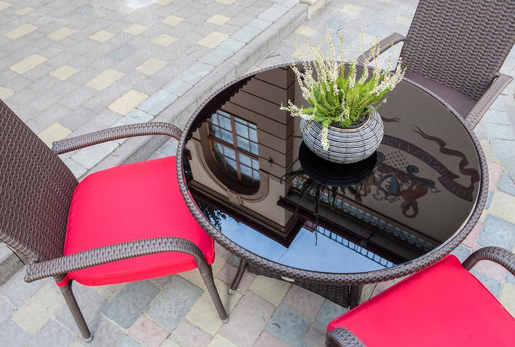 Villa Stanislavskyi Hotel Лвив Екстериор снимка