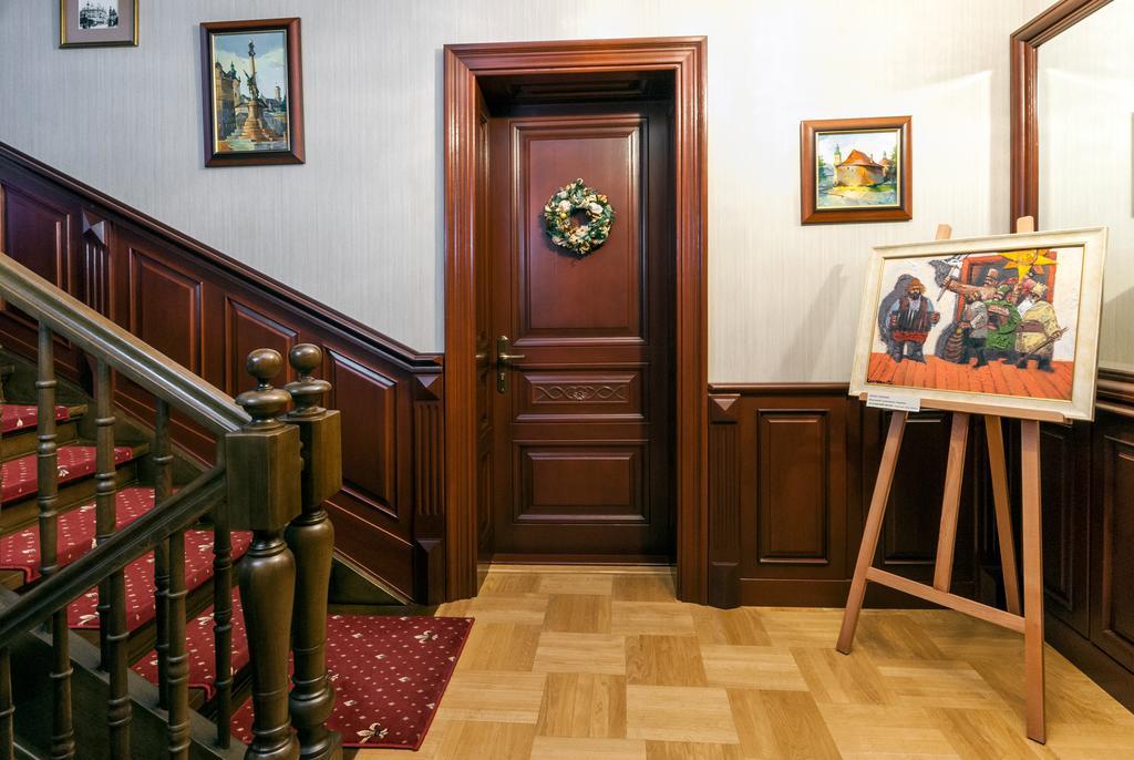 Villa Stanislavskyi Hotel Лвив Екстериор снимка